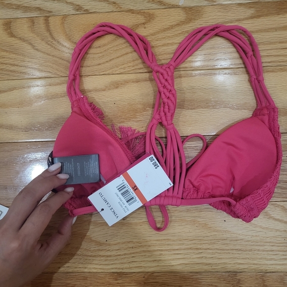 NWT VINCE CAMUTO Crochet Tie-Front Triangle Bikini Top - Dragonfruit Size XS - Picture 6 of 6